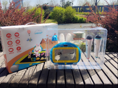 陪伴是最長情的告白!迪信通UP+爆款早教機了解一下?